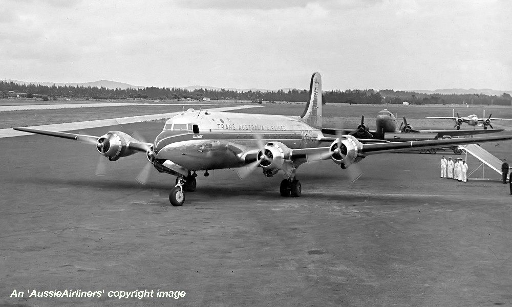 VH-TAB Douglas DC-4-1009